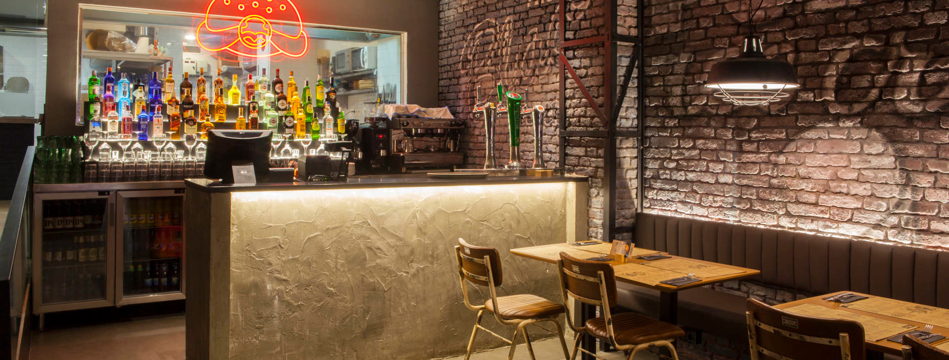 The Black Turtle - Cirilo Amorós