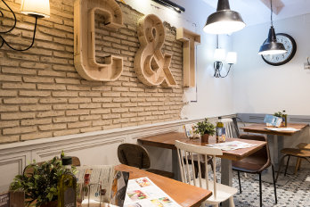 Café & Tapas - Tetuán